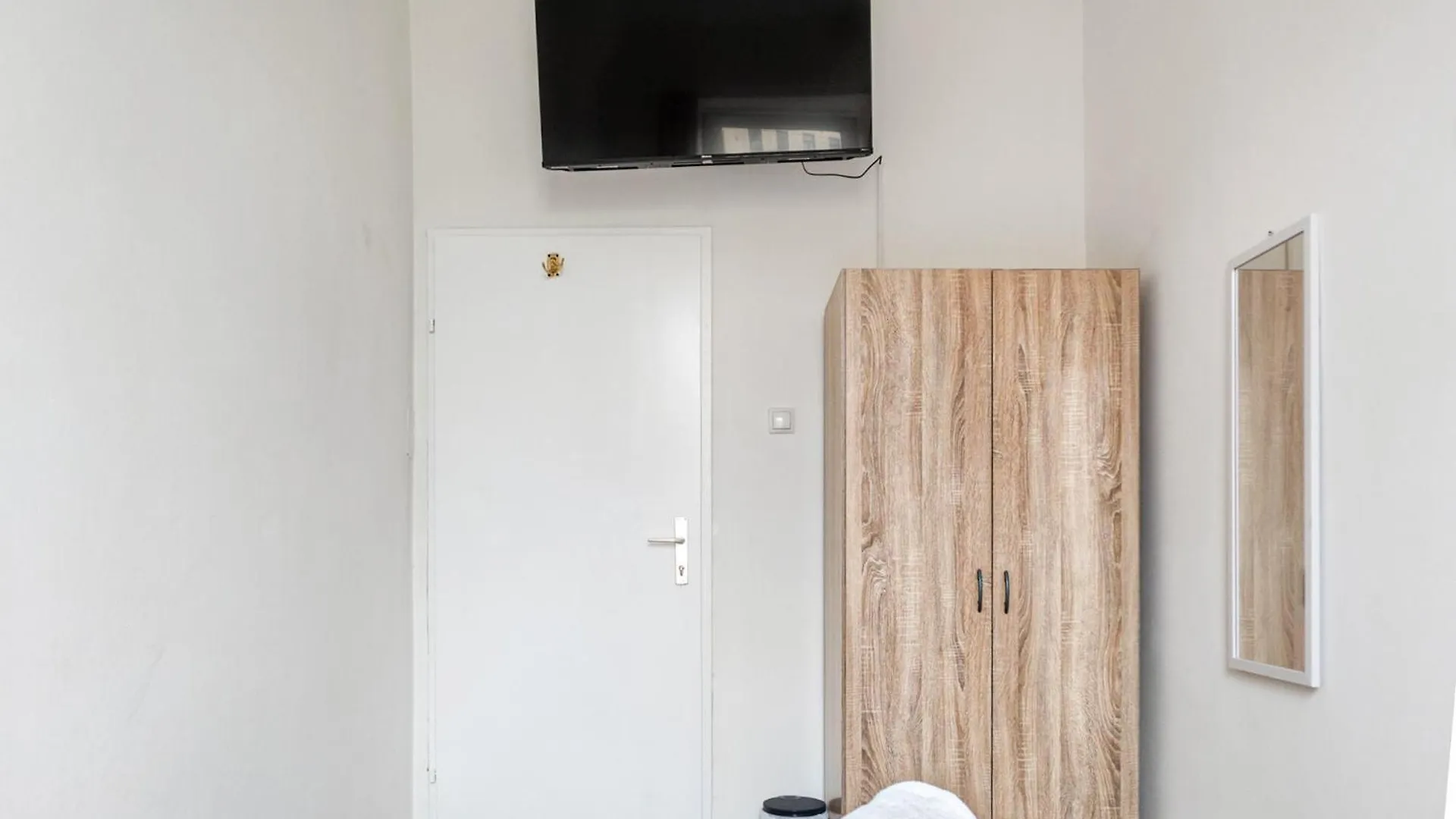 Massive 6Br Shared Apt At Millenium City For Big Groups Viyana