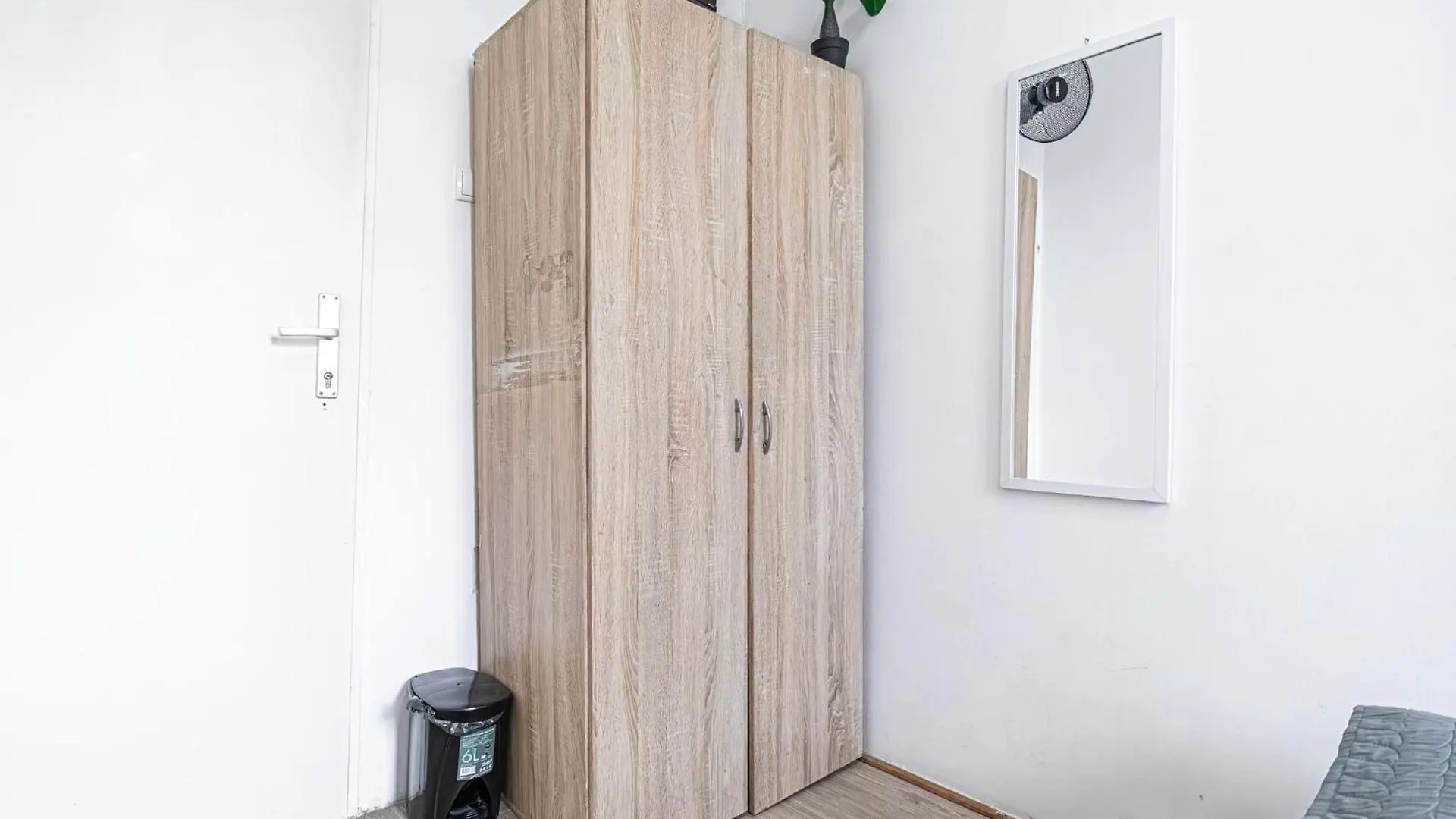 Massive 6Br Shared Apt At Millenium City For Big Groups Vienna