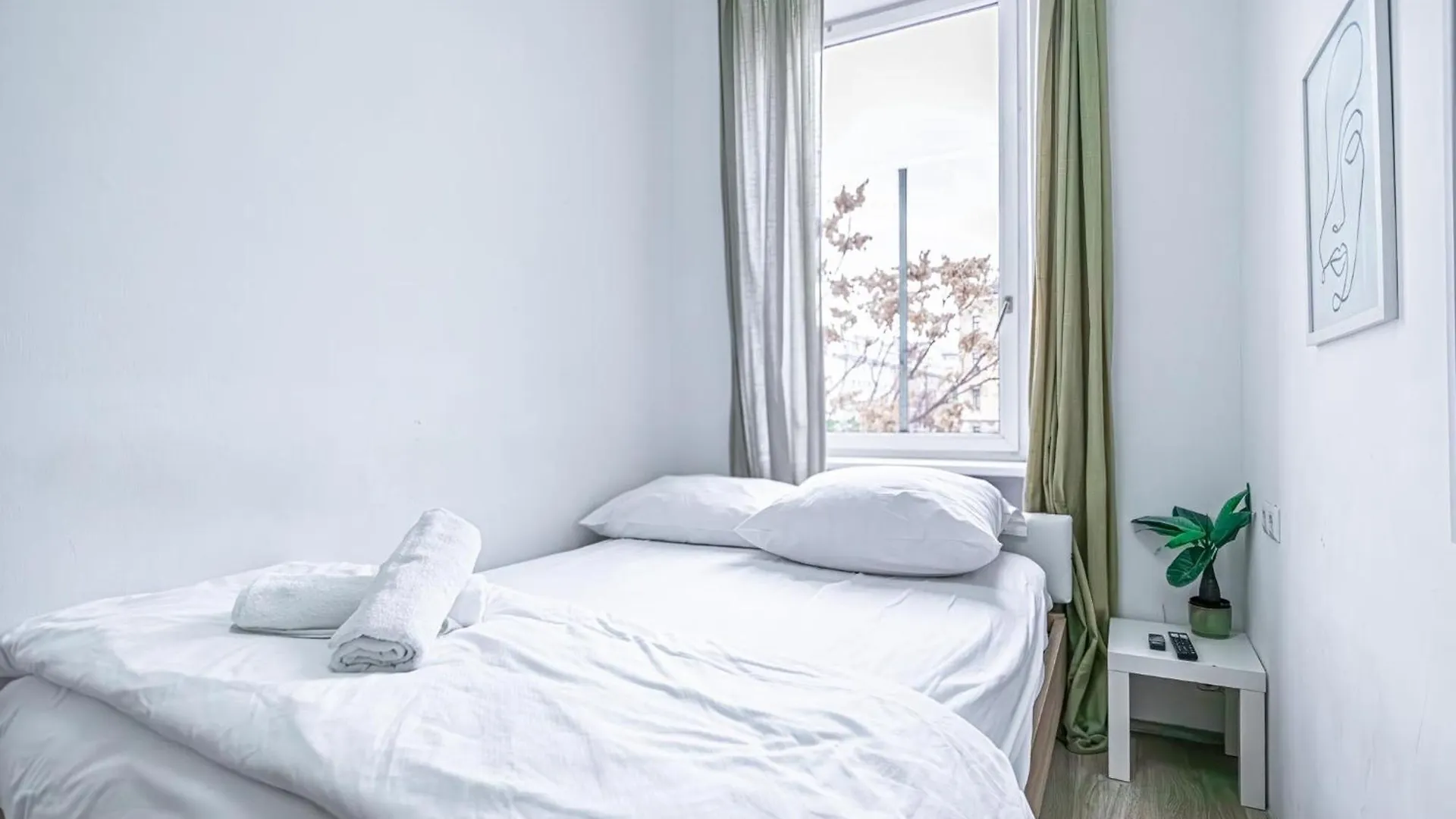 Apartment Massive 6Br Shared Apt At Millenium City For Big Groups Vienna